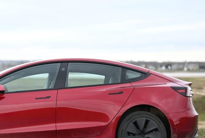 Tesla Model 3 Long Range AWD, kuva 3